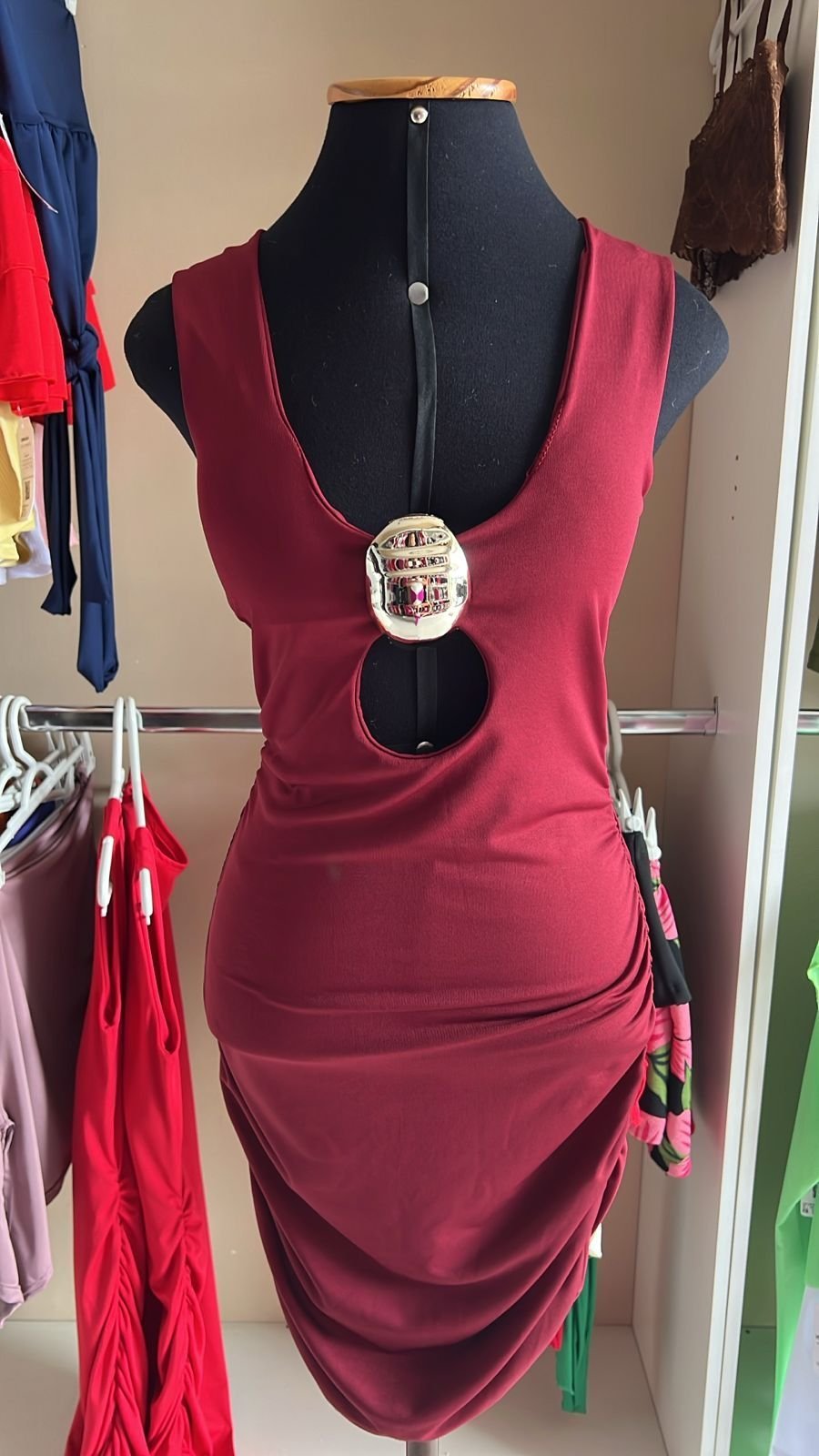 Vestido Curto Cut Out Drapeado