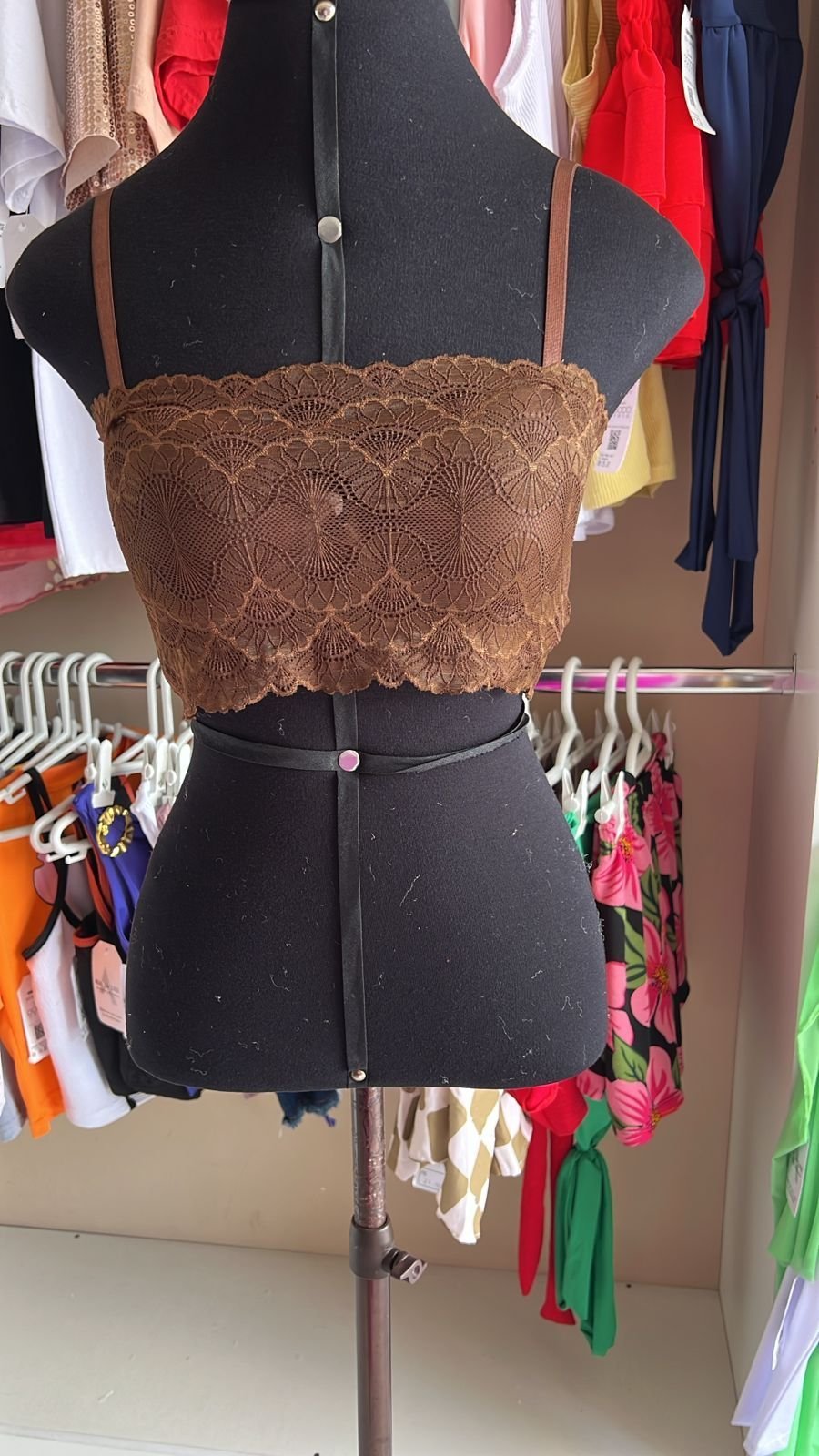 Cropped de Renda Marrom