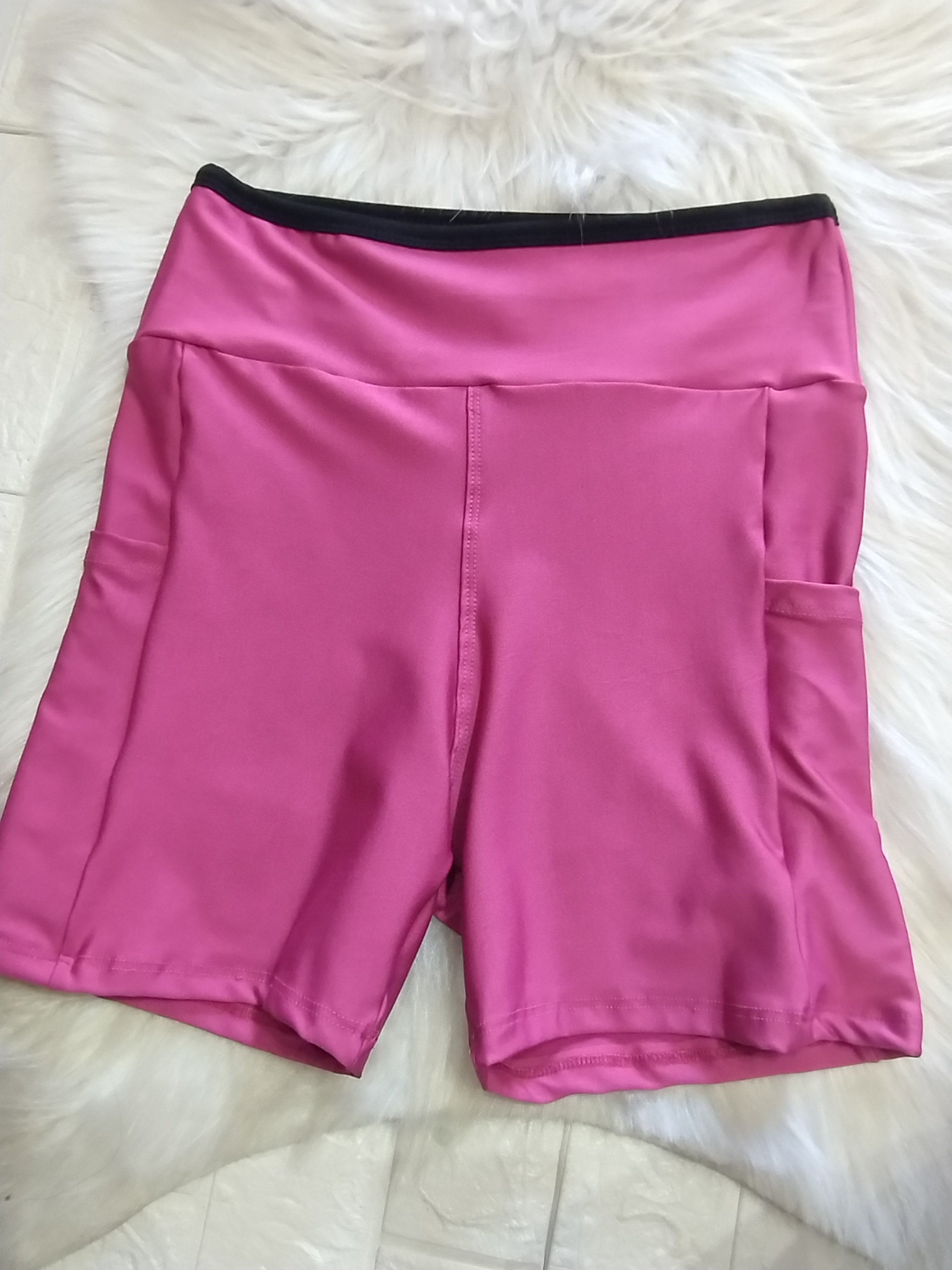 Short de Academia Rosa Pink com Bolsos